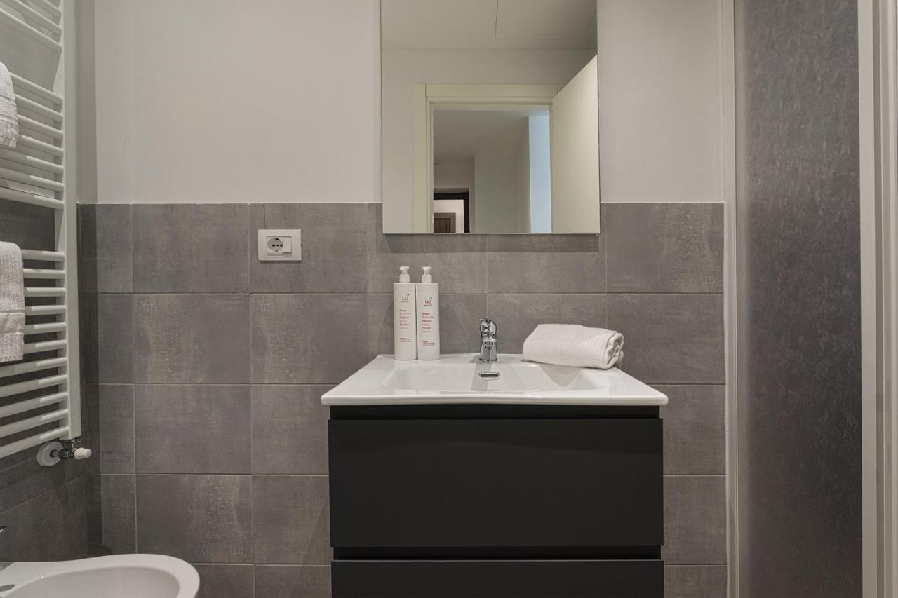 Brignole De Ferrari Apartments By Wonderful Italy Genoa Luaran gambar